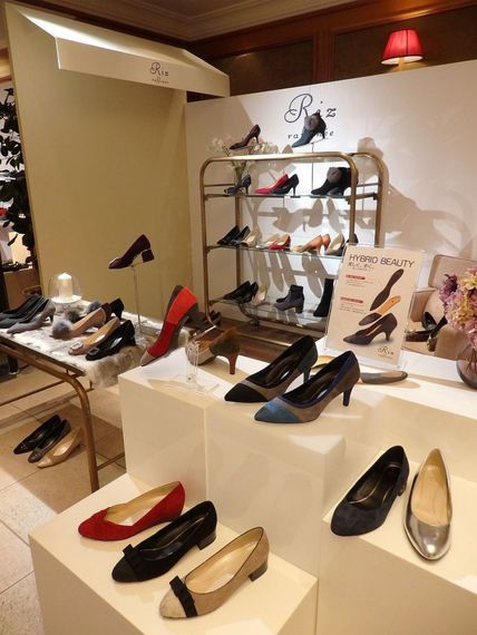 婦人靴のモード・エ・ジャコモ ブランド整理に着手 | 繊研新聞