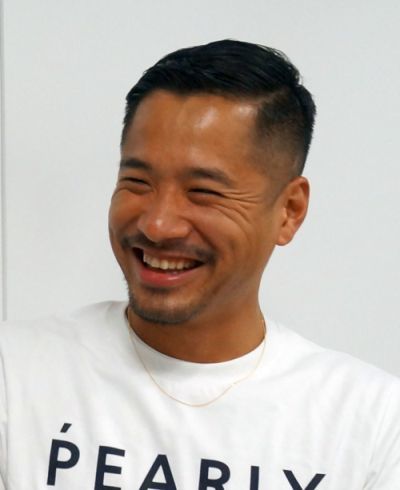 パーリゲイツ　値段交渉【有】 次回入荷予定無し】RGBヘッドホンスタンド－9つのライトモード