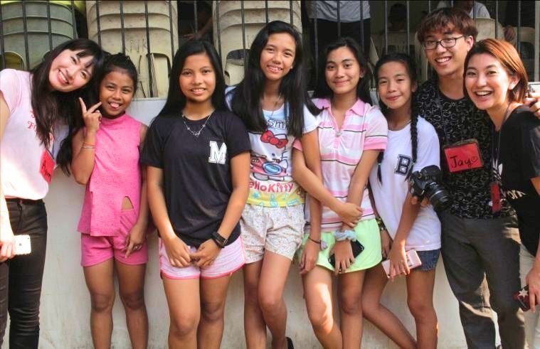 ココラボ実行委員会 フィリピンの子供達へファッションスクールを 繊研新聞