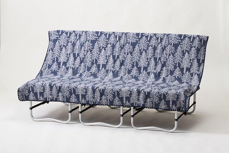 スノーピークが「ミナ・ペルホネン」と協業 限定で | 繊研新聞