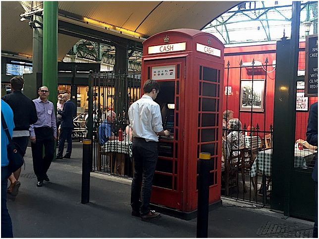 ロンドン、電話ボックスの第2の人生（若月美奈） | 繊研新聞