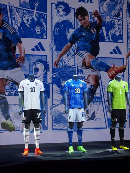 アディダスジャパン 「サッカー日本代表2022ユニフォーム」発表 | 繊研新聞