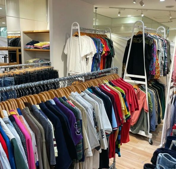 アメリカ直輸入の古着屋「ラッシュアウト」 銀座に出店 | 繊研新聞