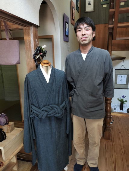 法衣の藤田 お寺の文化×遠州綿紬 培った技術でバッグや巾着に | 繊研新聞