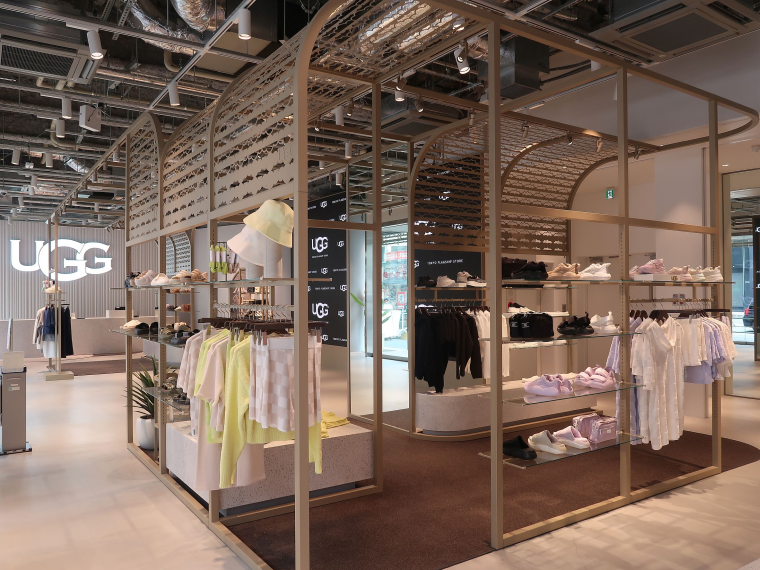 Ugg 店舗 hotsell
