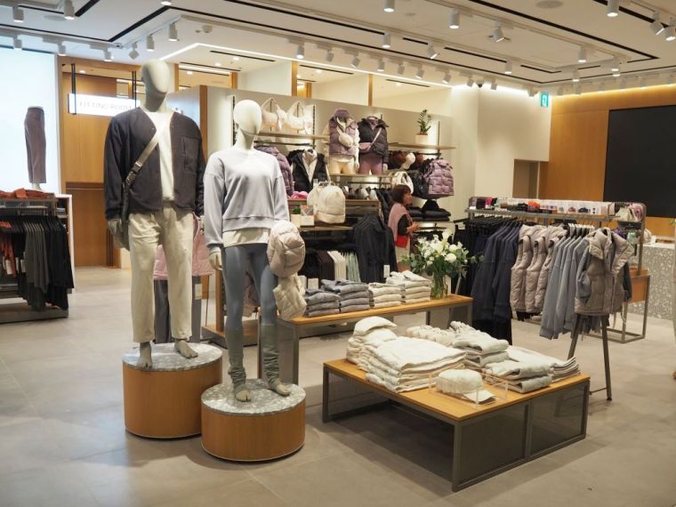 ルルレモン 新規出店を加速 麻布台ヒルズに国内9店目 | 繊研新聞