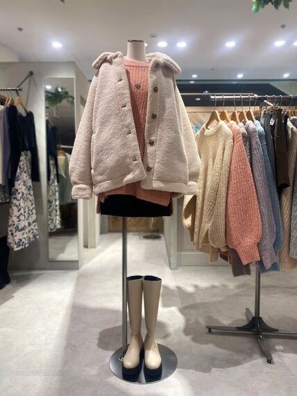 アース 服 新宿 オファー