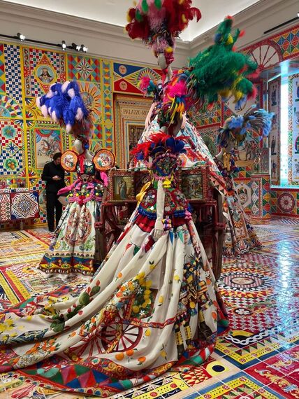 ミラノでドルチェ＆ガッバーナ展始まる イタリアへの愛と手仕事を