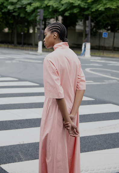 村田染工がレディスブランド「オーメ」を立ち上げ 天然藍の美しさを