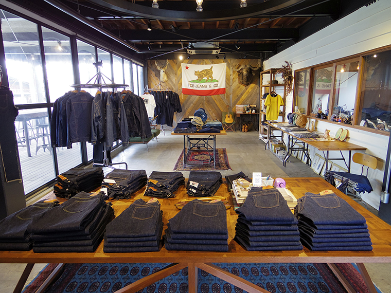 岡山・児島の「TCBジーンズ」 輸出がけん引、売り上げ伸ばす | 繊研新聞