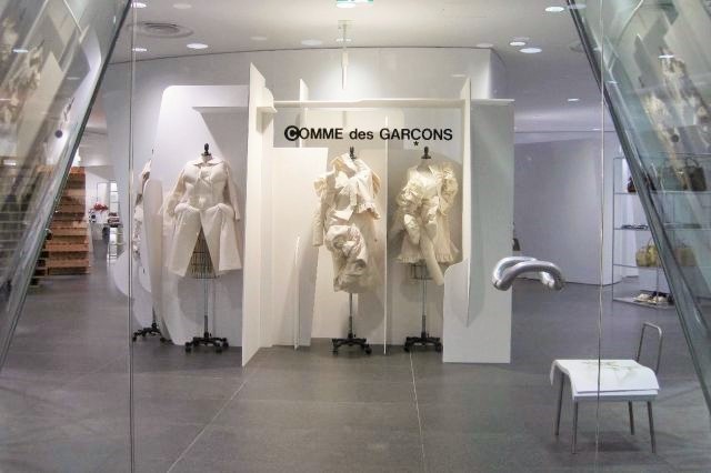 コムデギャルソン comme des garcons 青山店リニューアル記念品-