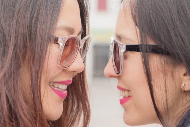 女友達
