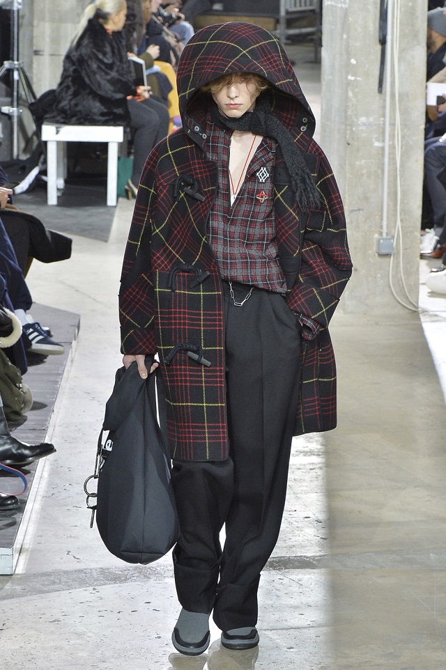 Lanvin Fall Winter 2017 Paris Menswear Fashion Week Copyright Catwalking.com 'One Time Only' Publication Editorial Use Only