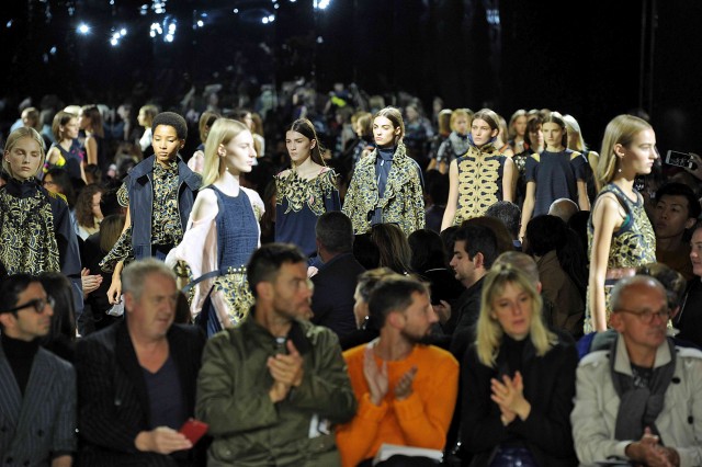 Sacai Paris RTW Spring Summer 2016 September-October 2015